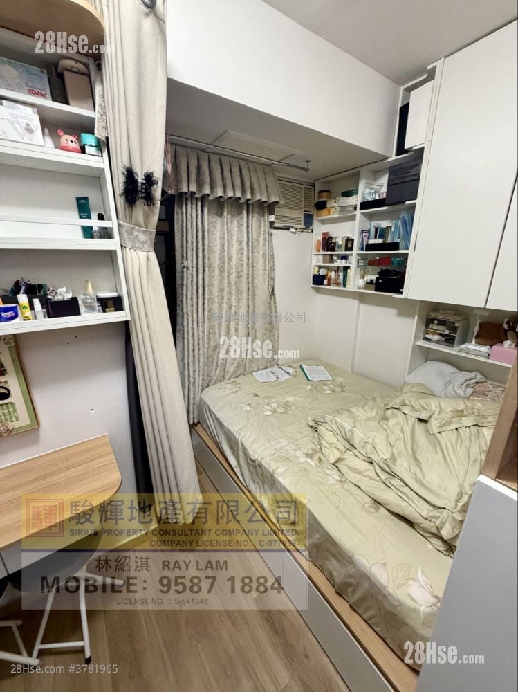 Hang Wan House Sell 1 Bedroom , 1 Bathroom 216 ft²