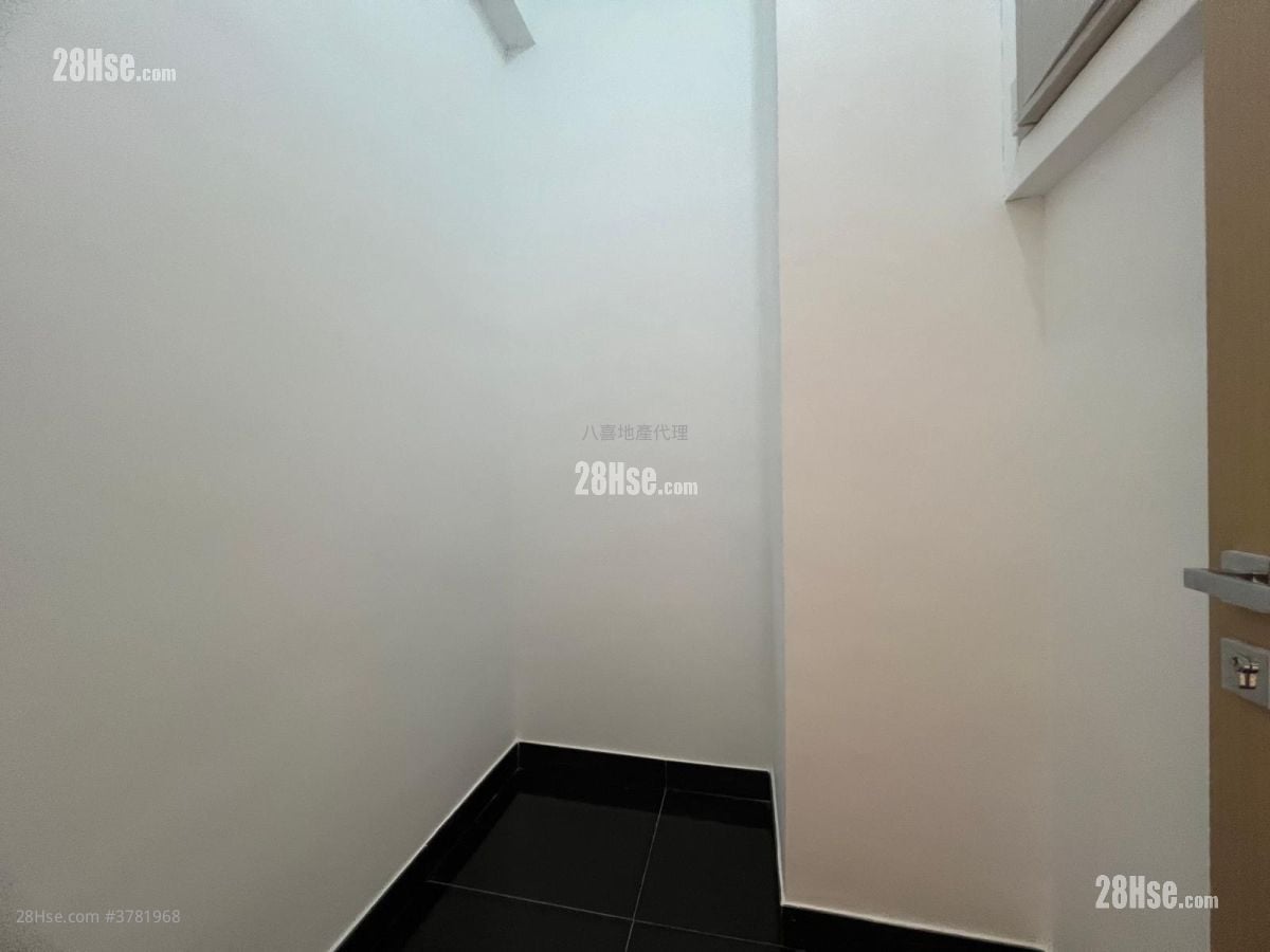 Warrenwoods Sell 3 Bedrooms , 2 Bathrooms 810 ft²