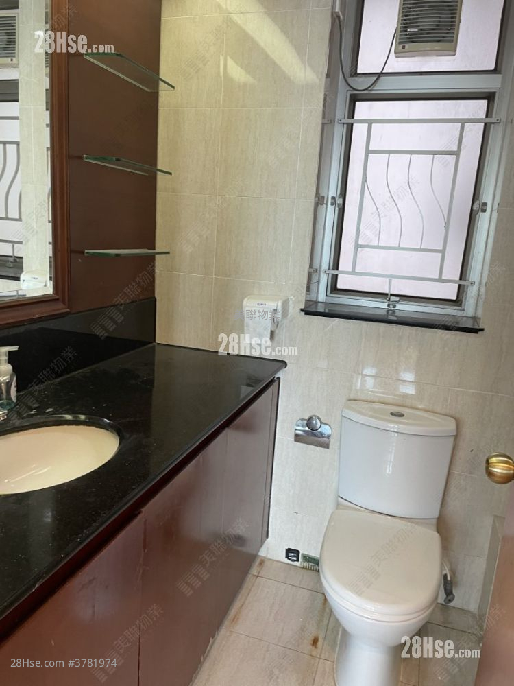 Sorrento Sell 3 Bedrooms , 3 Bathrooms 853 ft²