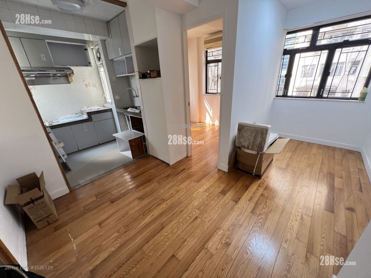 Wai Ching Court Sell 2 Bedrooms , 1 Bathroom 270 ft²