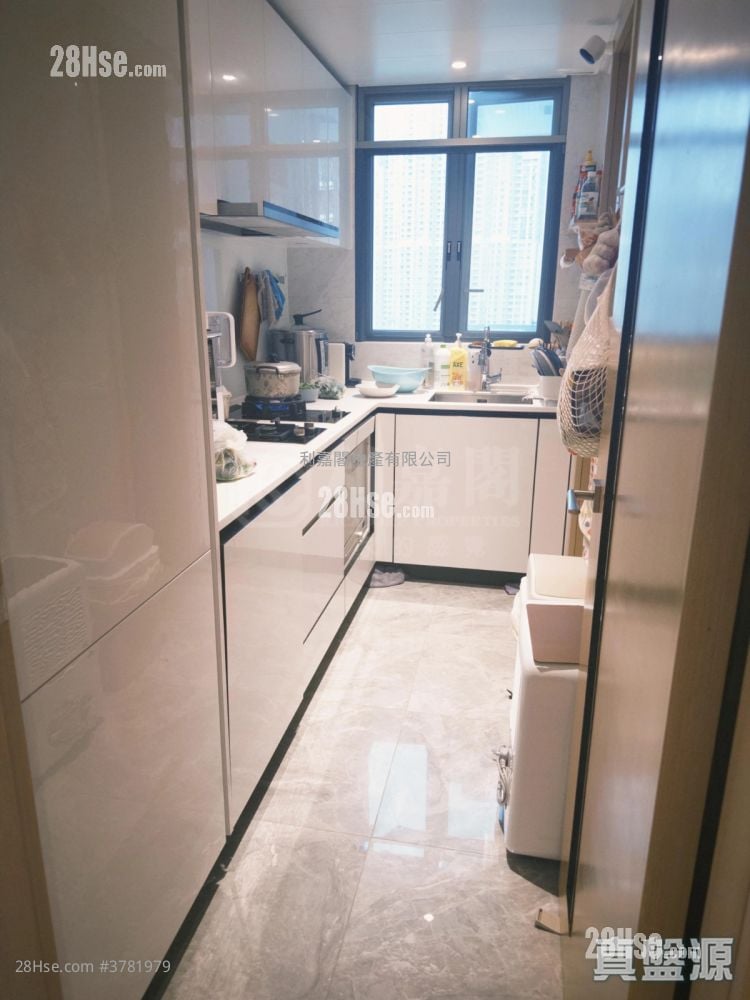 Grand Marini 售盘 3 房 , 2 浴室 785 平方尺