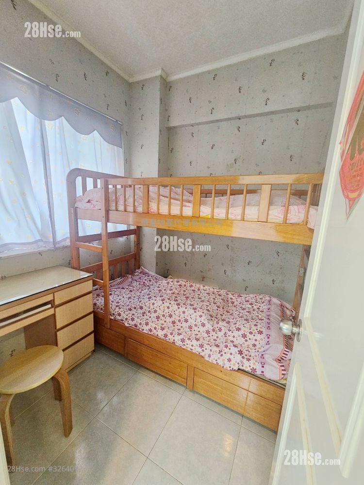 Kam Wah House Rental 3 Bedrooms , 2 Bathrooms 656 ft²