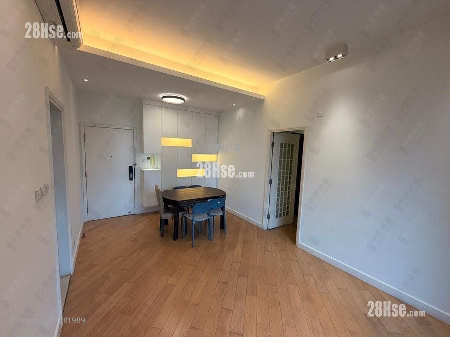 Yoho Midtown 售盘 3 房 , 3 浴室 880 平方尺