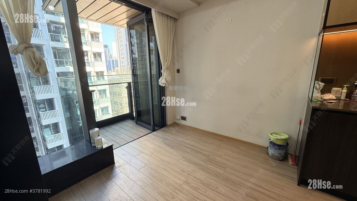 利奥坊凯岸 租盘 1 房 , 1 浴室 253 平方尺