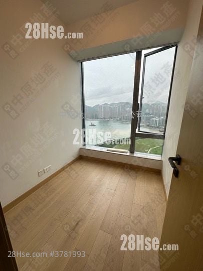 MALIBU 售盘 4 房 1,087 平方尺