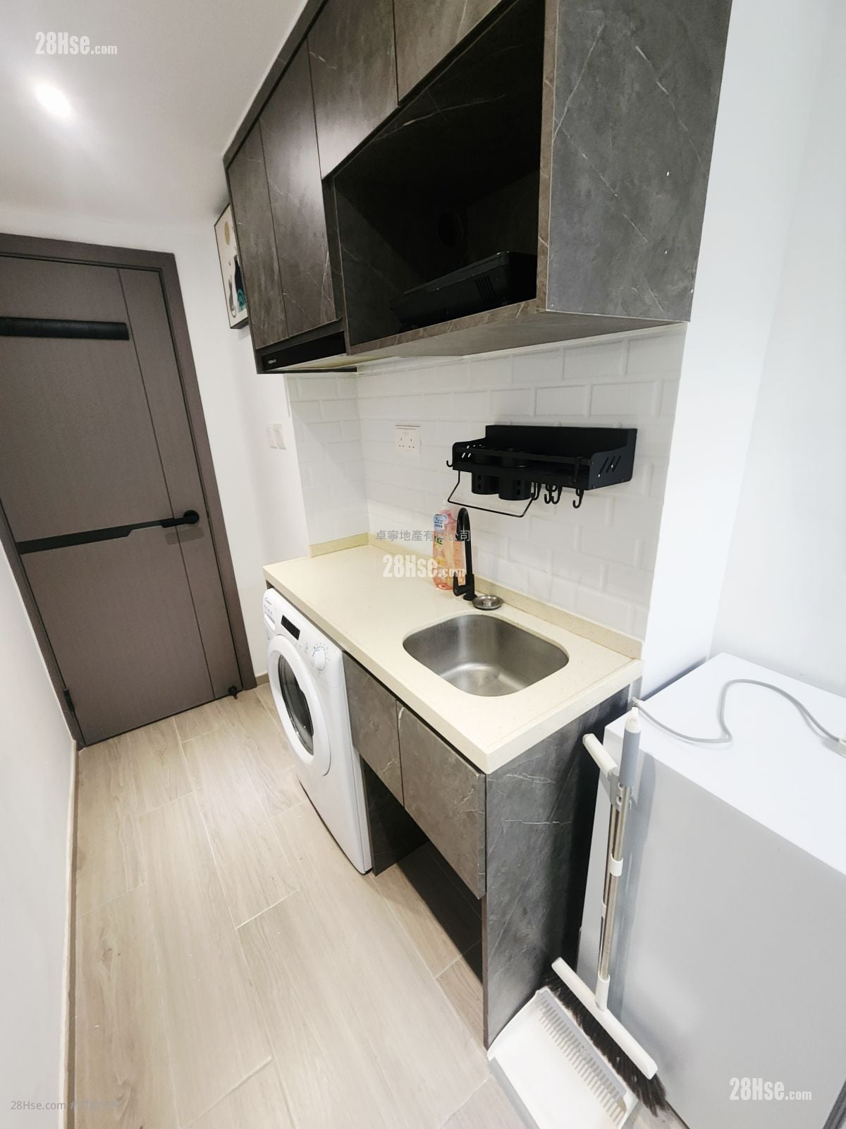 Apartment Rental 170 ft²