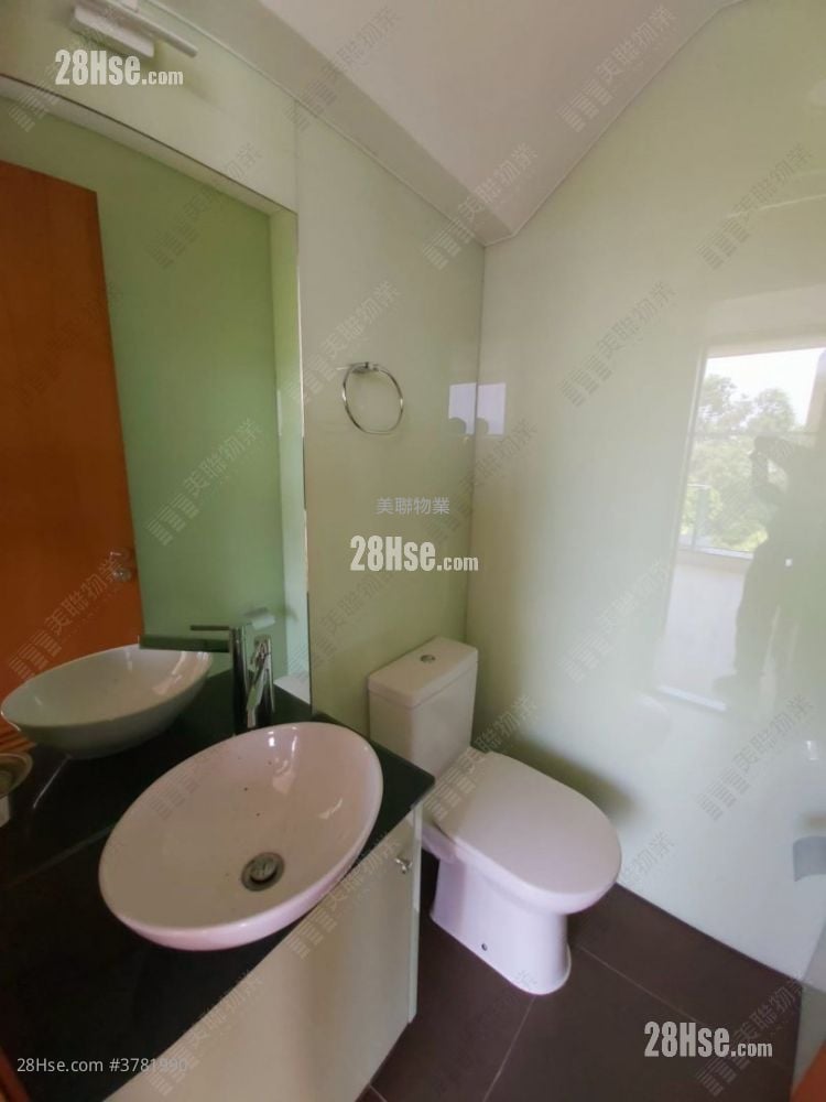 L'utopie Rental 4 Bedrooms , 3 Bathrooms 1,533 ft²