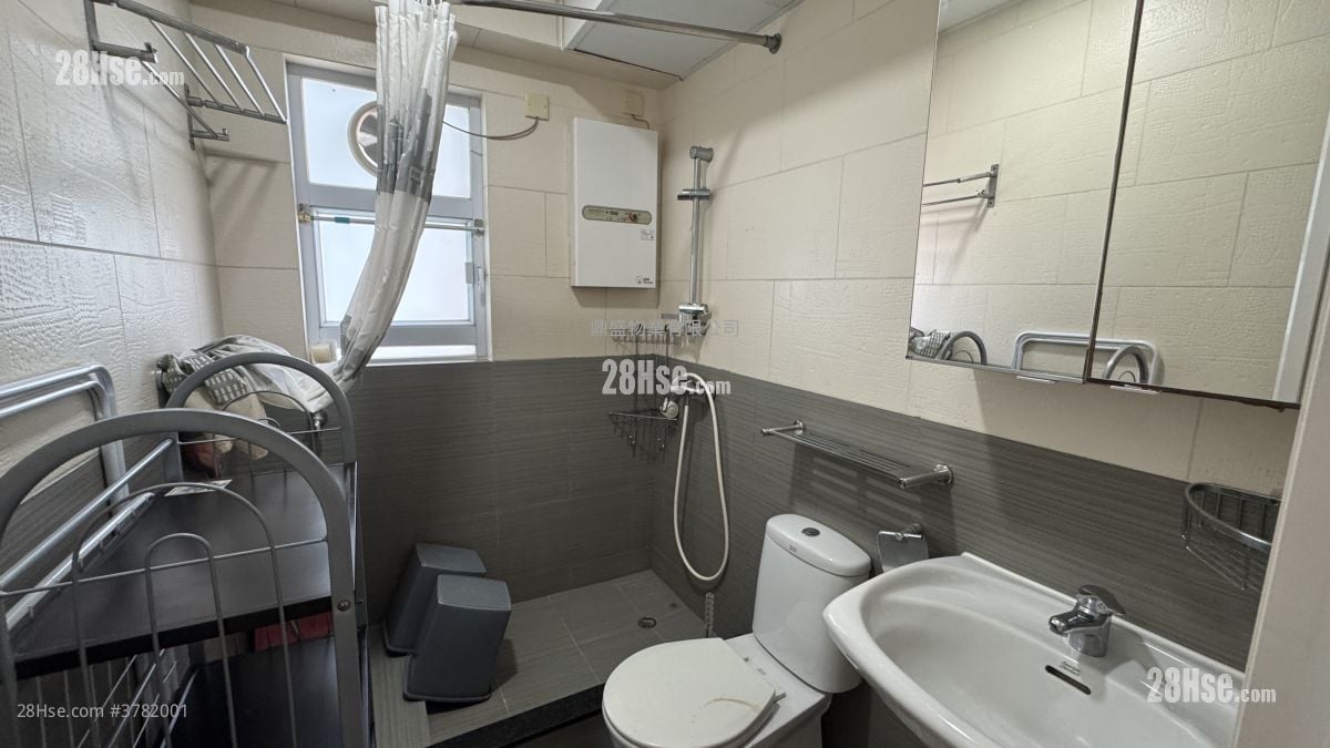 Kornville Rental 3 Bedrooms , 1 Bathroom 538 ft²