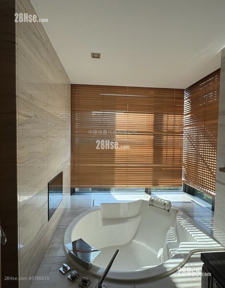 峻弦 租盘 4 房 , 4 浴室 1,668 平方尺