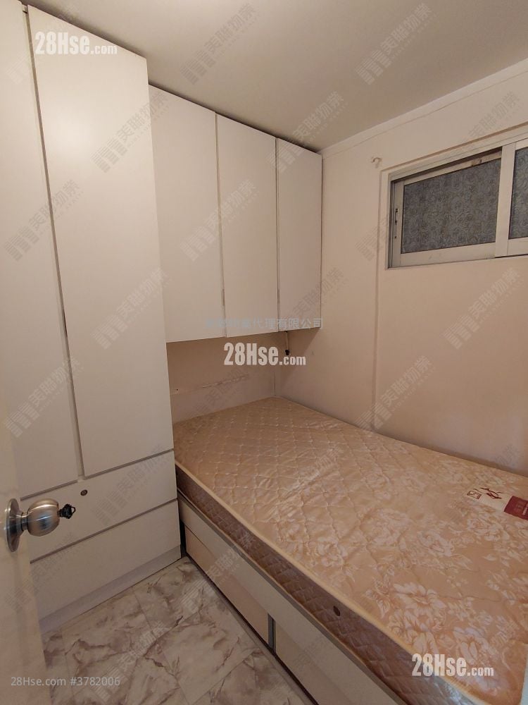 bedroom 2: Cheung Wah Estate Sell 2 Bedrooms , 1 Bathroom 423 ft²