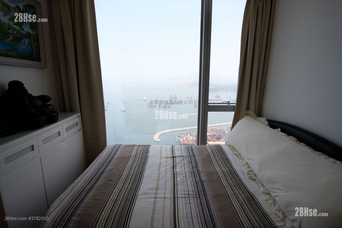 天玺 租盘 4 房 , 3 浴室 1,443 平方尺