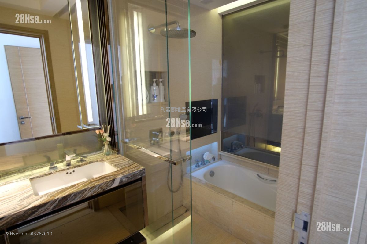 天玺 租盘 4 房 , 3 浴室 1,443 平方尺