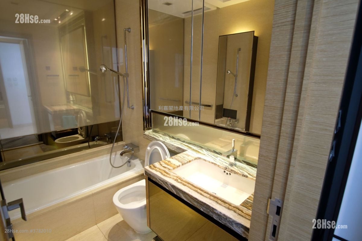 天玺 租盘 4 房 , 3 浴室 1,443 平方尺