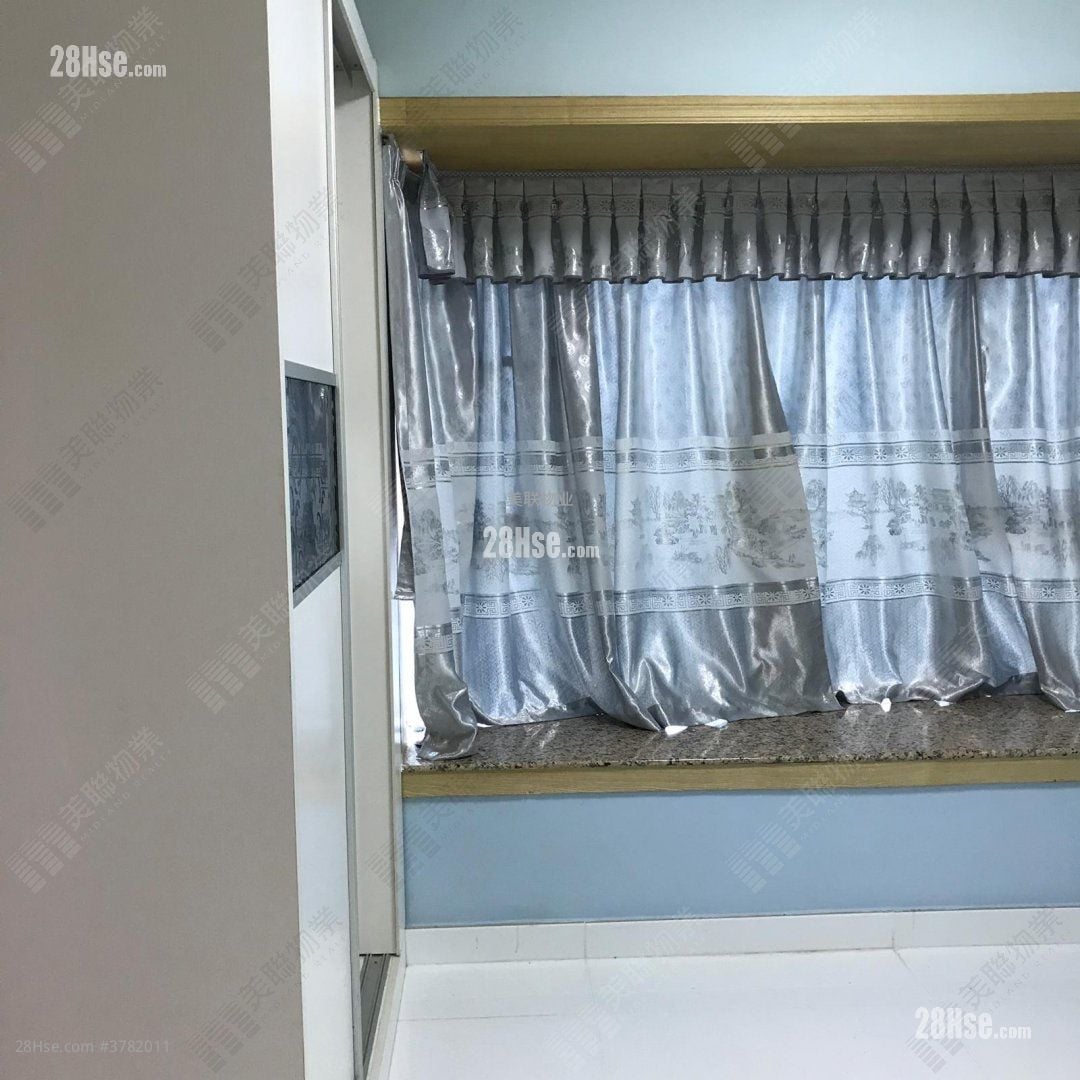 Vianni Cove Sell 3 Bedrooms , 1 Bathroom 708 ft²