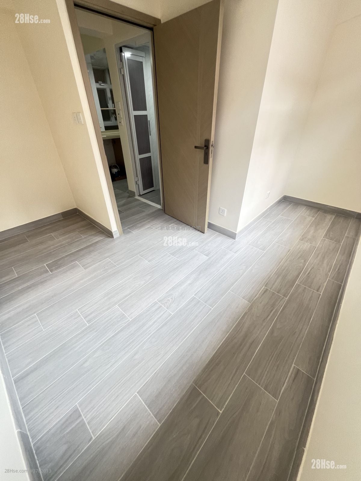 太就楼 租盘 2 房 , 1 浴室 415 平方尺