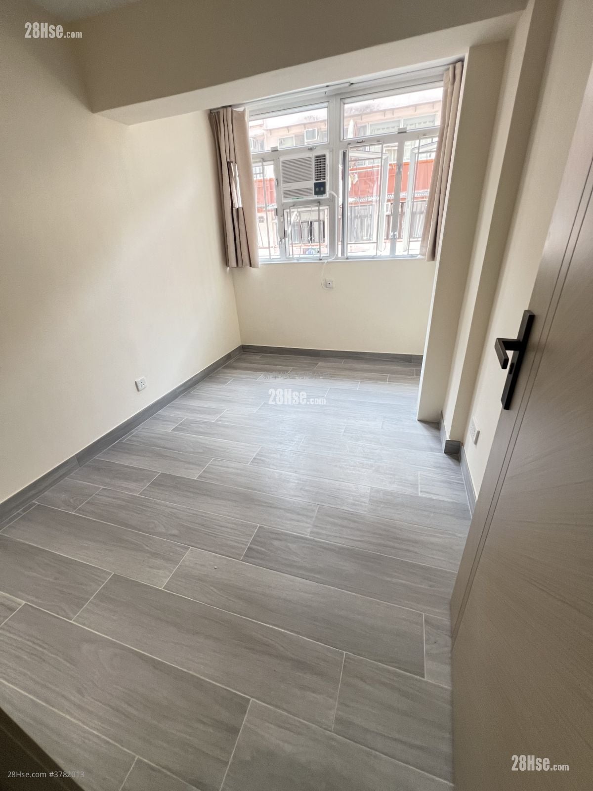 太就楼 租盘 2 房 , 1 浴室 415 平方尺