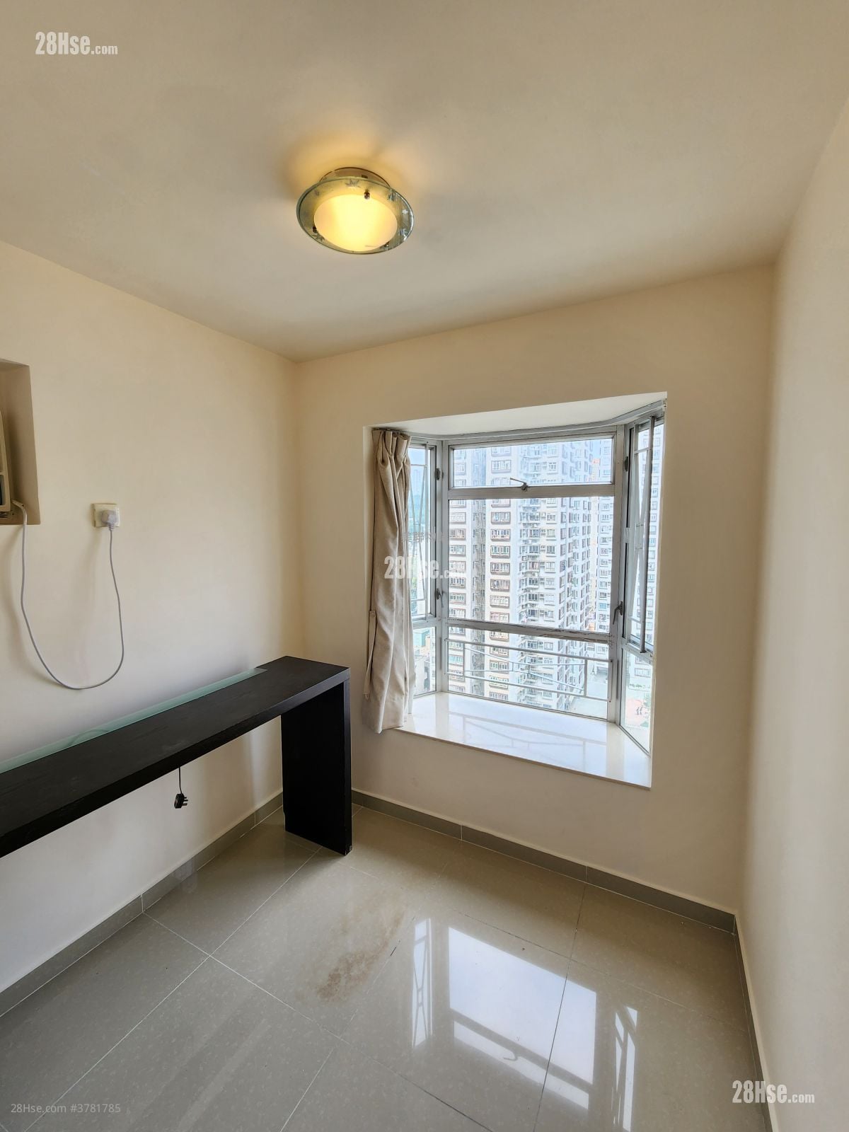 沙田中心 售盘 2 房 , 1 浴室 357 平方尺