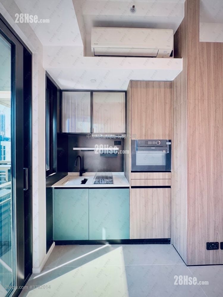 厨房: Larchwood 售盘 开放式间隔 , 1 浴室 210 平方尺