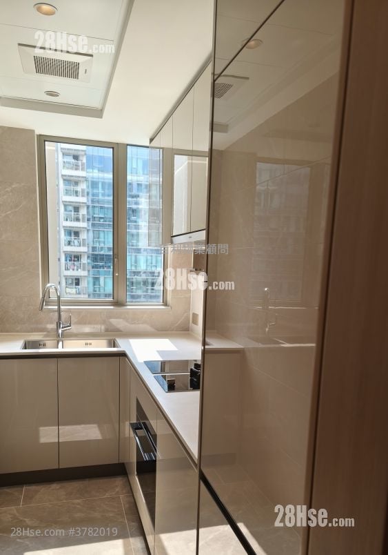 柏珑 租盘 4 房 , 3 浴室 763 平方尺