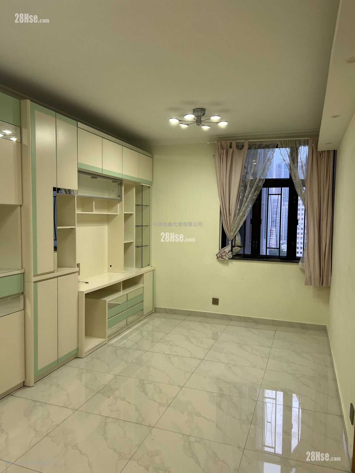 绿杨新邨 租盘 1 房 , 1 浴室 445 平方尺