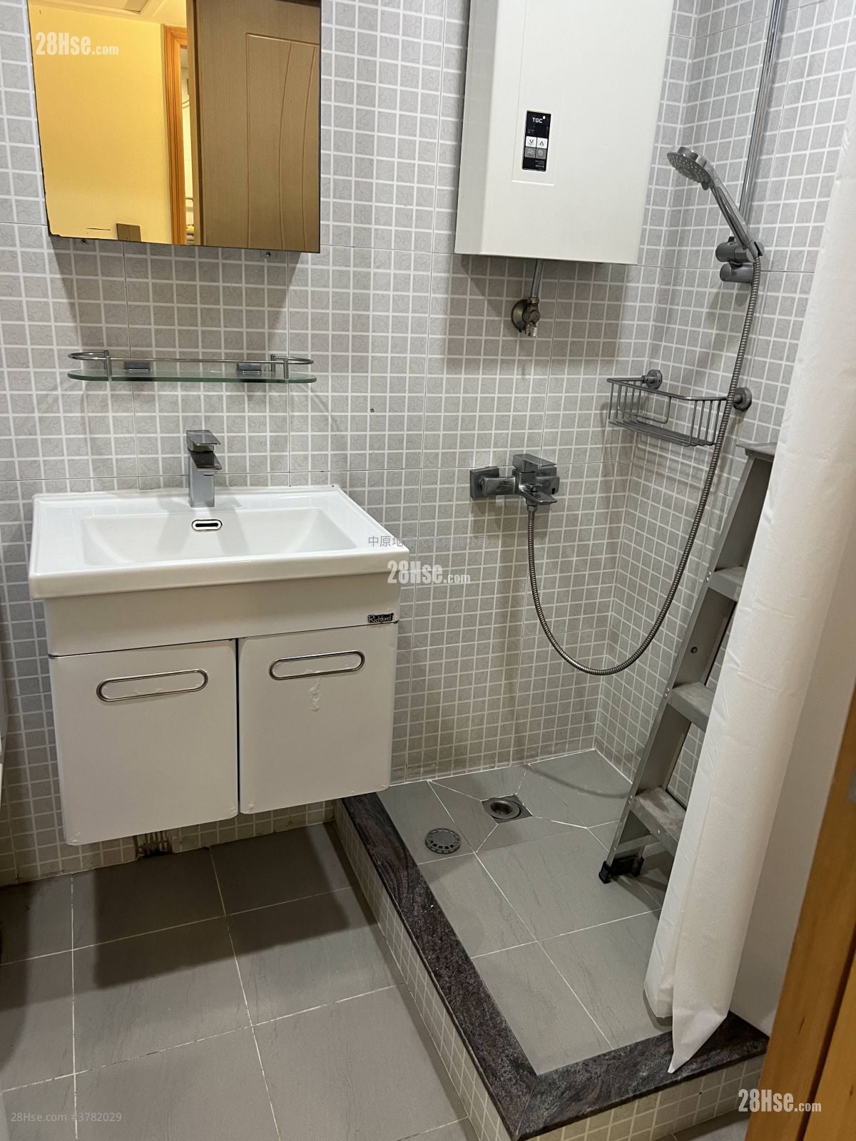 绿杨新邨 租盘 1 房 , 1 浴室 445 平方尺