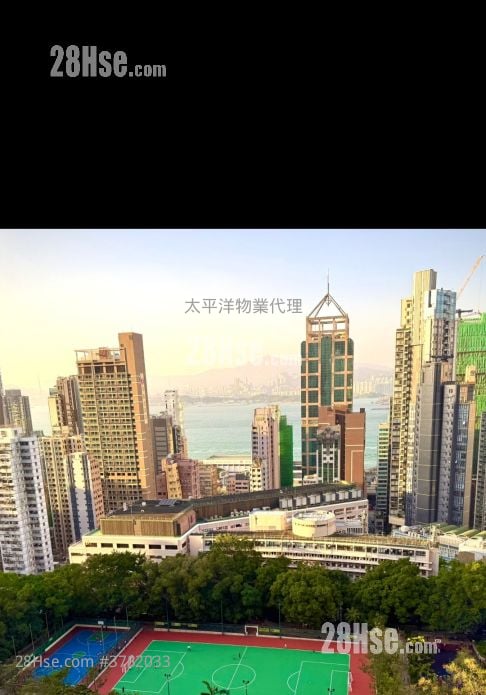 Euston Court Sell 3 Bedrooms , 2 Bathrooms 775 ft²