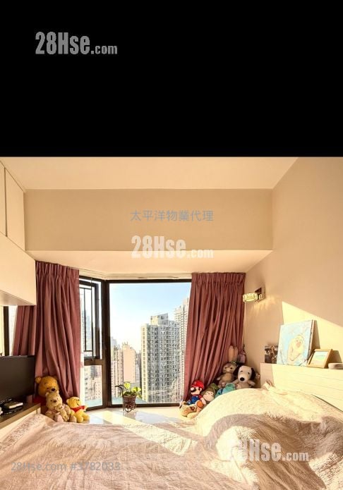 Euston Court Sell 3 Bedrooms , 2 Bathrooms 775 ft²