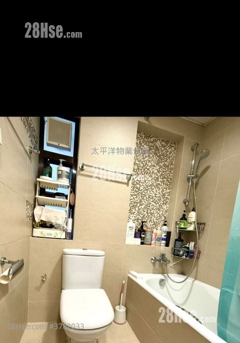 Euston Court Sell 3 Bedrooms , 2 Bathrooms 775 ft²