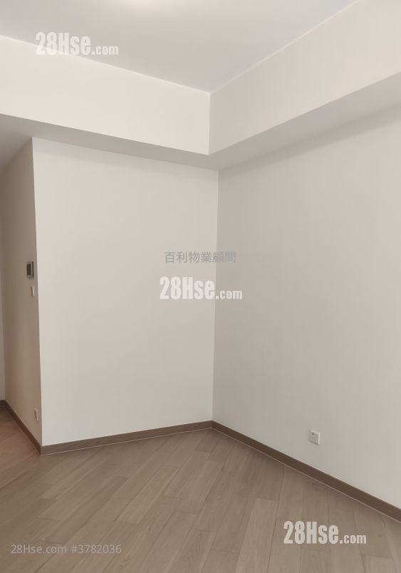 Grand Mayfair  Sell 3 Bedrooms , 2 Bathrooms 763 ft²