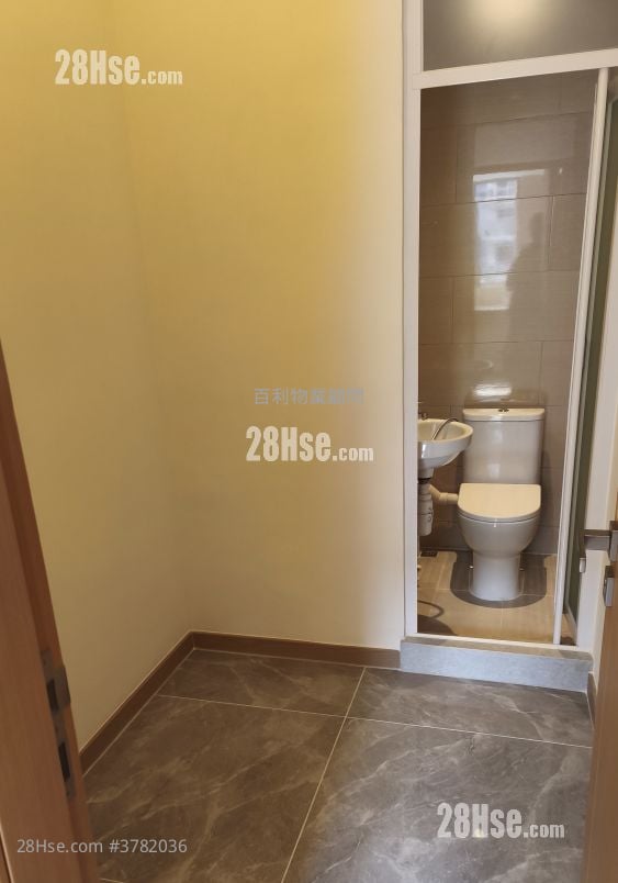 Grand Mayfair  Sell 3 Bedrooms , 2 Bathrooms 763 ft²