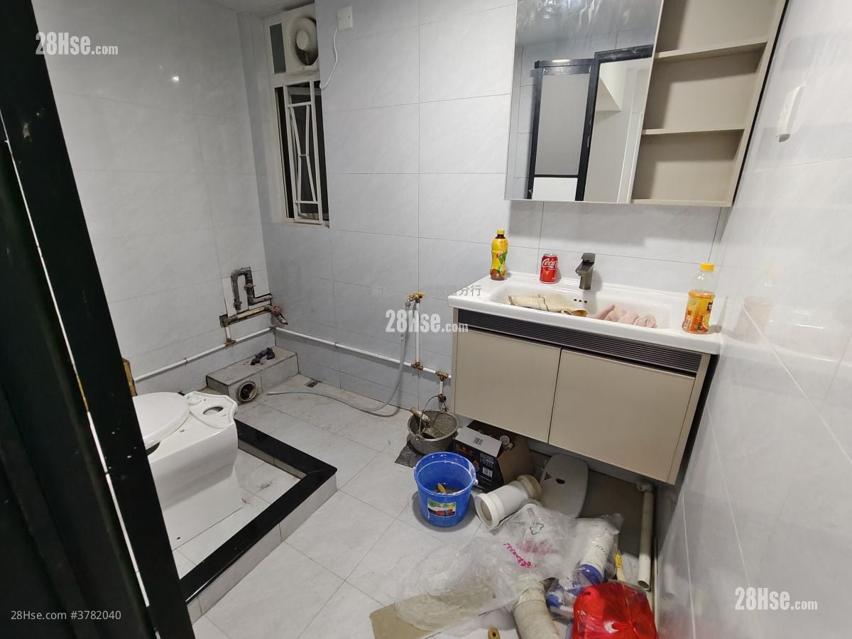 长荣大厦 售盘 1 房 , 1 浴室 820 平方尺