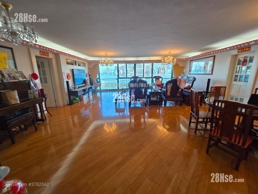 海逸豪园 售盘 5+ 房 , 4 浴室 1,166 平方尺