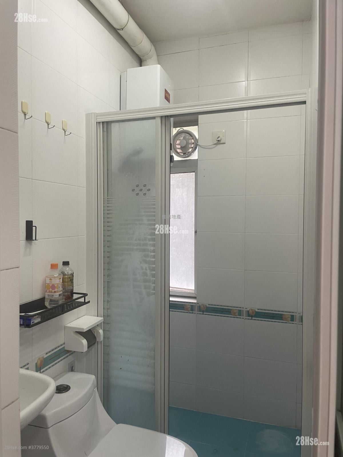 Kam Ping Mansion Rental 160 ft²