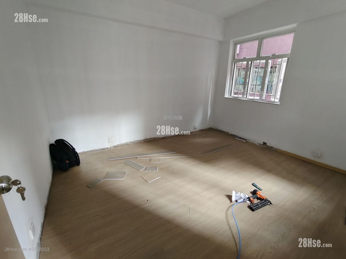 Edward Mansion Sell Studio , 1 Bathroom 850 ft²