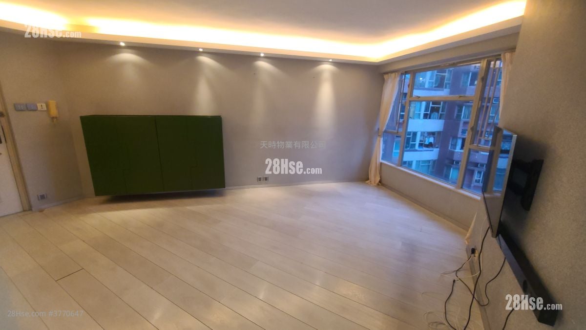 Island Place Sell 3 Bedrooms , 2 Bathrooms 788 ft²