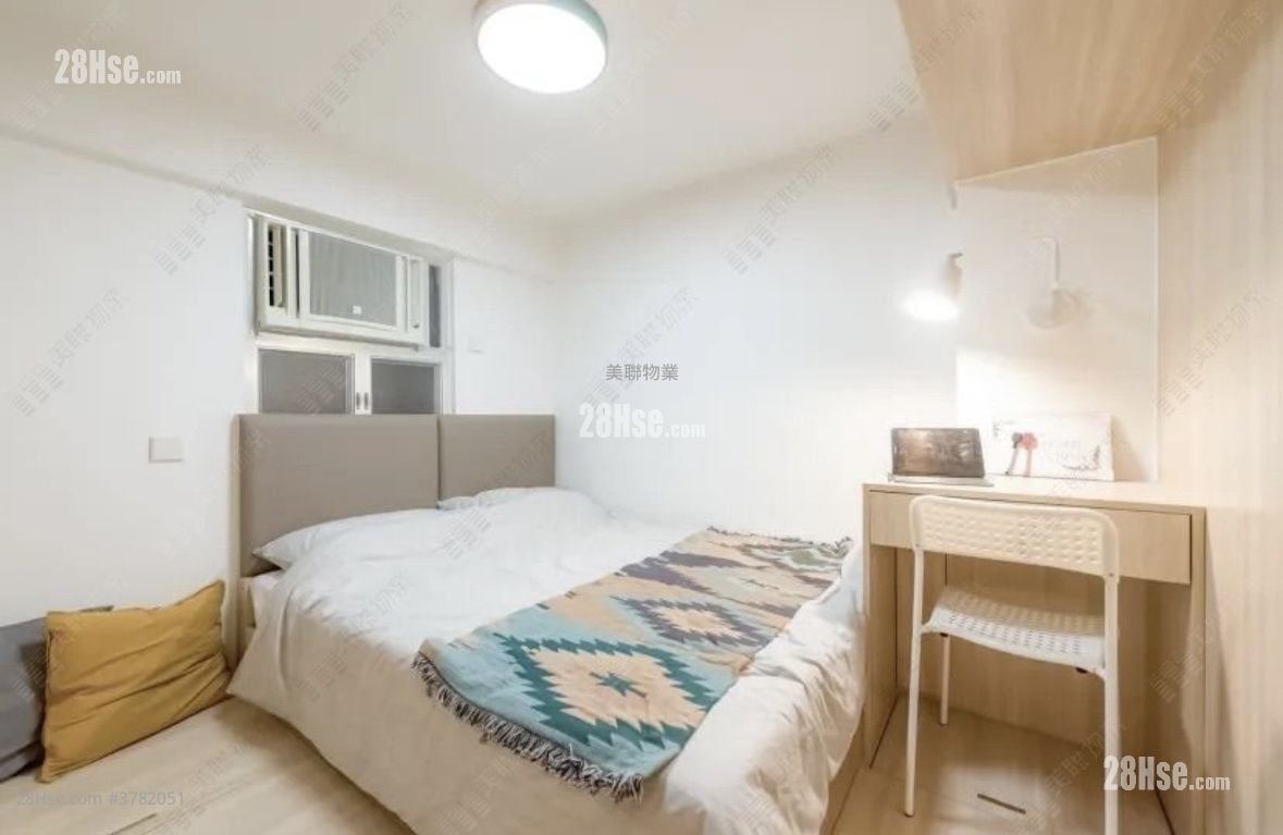 Siu Hong Court Sell 2 Bedrooms , 1 Bathroom 423 ft²