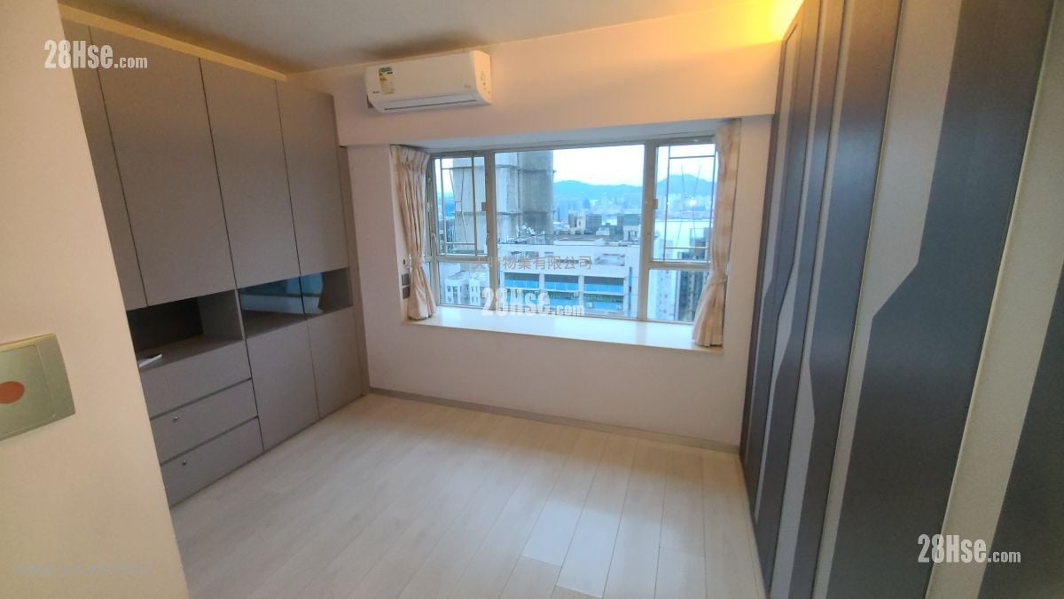 Island Place Sell 3 Bedrooms , 2 Bathrooms 788 ft²