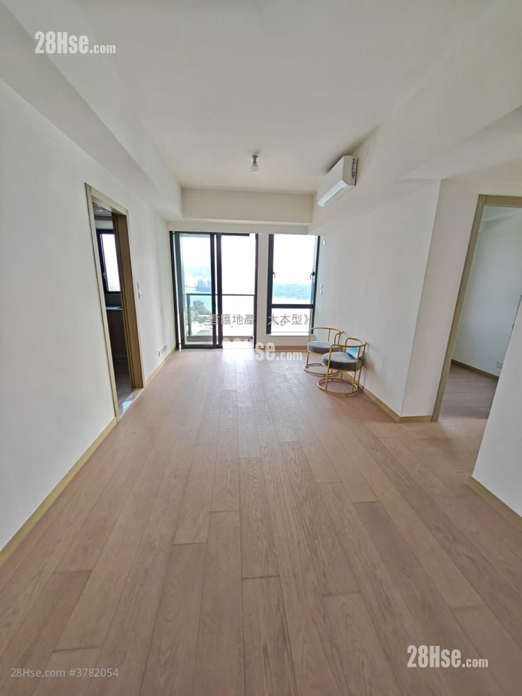 蔚蓝东岸 售盘 4 房 , 2 浴室 798 平方尺