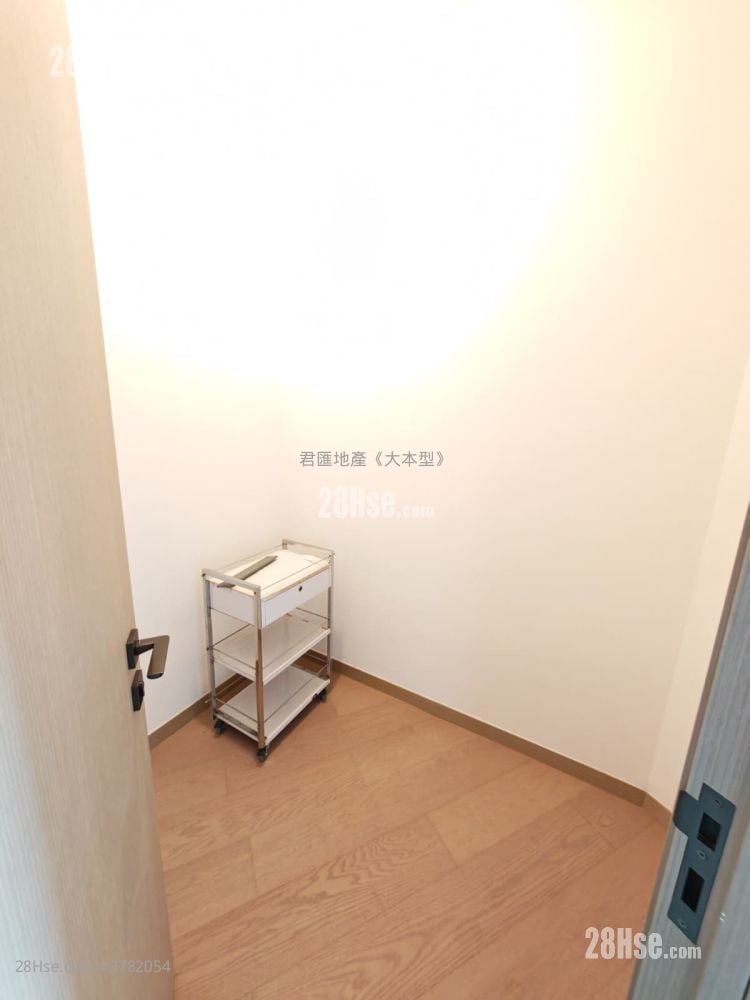 蔚蓝东岸 售盘 4 房 , 2 浴室 798 平方尺