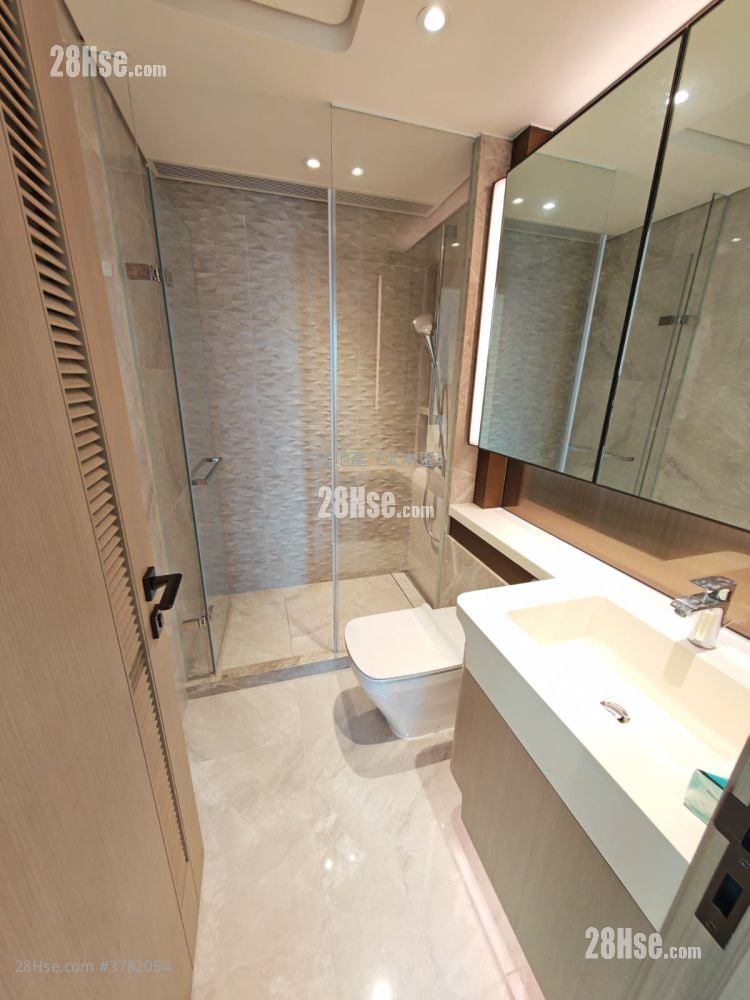 蔚蓝东岸 售盘 4 房 , 2 浴室 798 平方尺