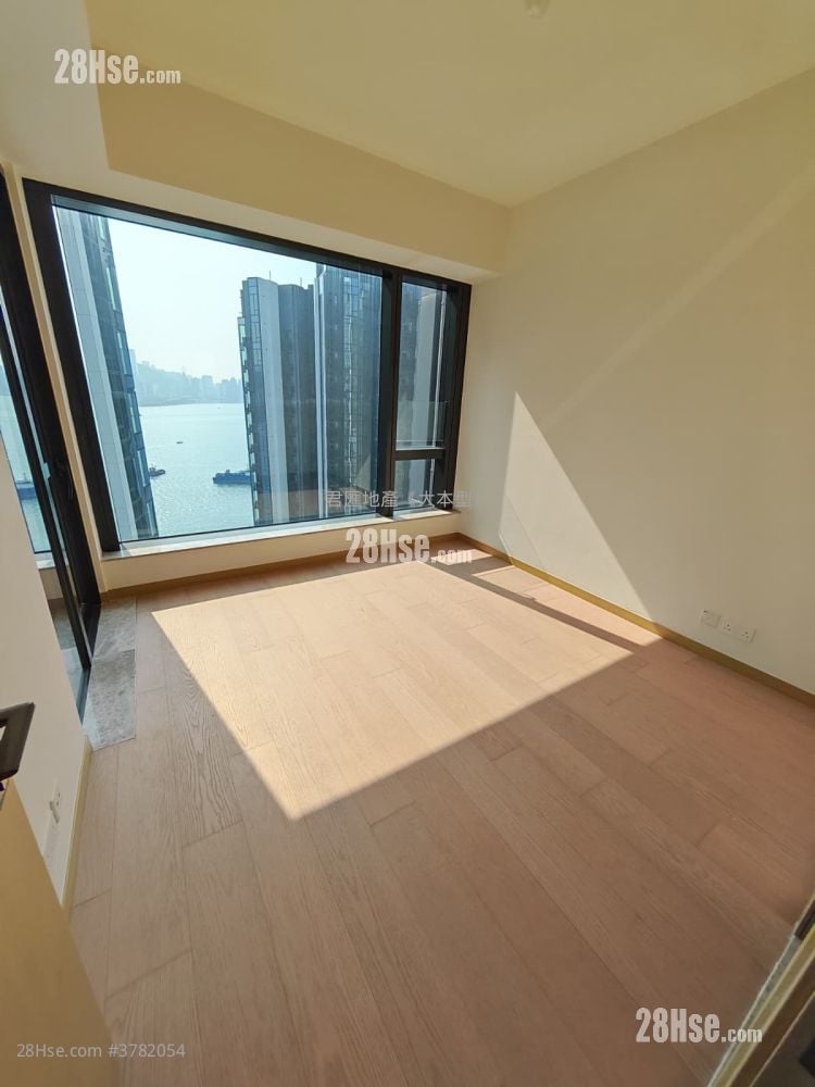 蔚蓝东岸 售盘 4 房 , 2 浴室 798 平方尺