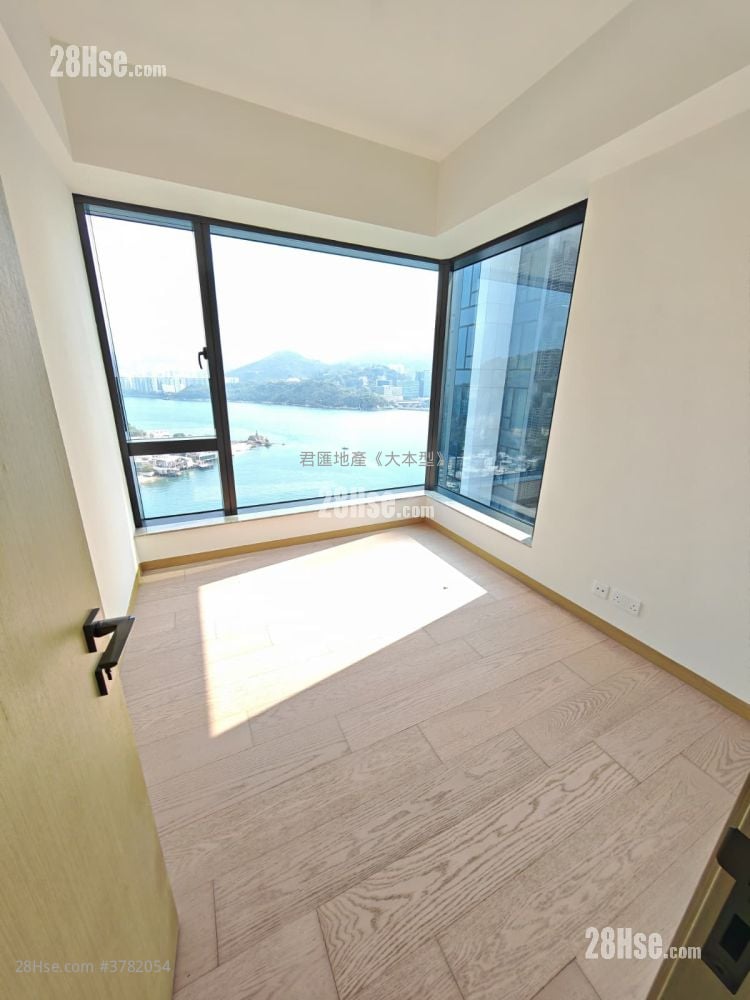 蔚蓝东岸 售盘 4 房 , 2 浴室 798 平方尺