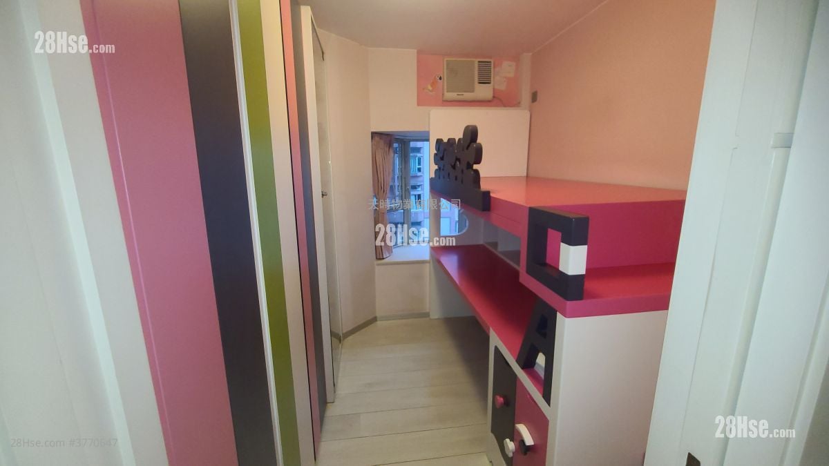 Island Place Sell 3 Bedrooms , 2 Bathrooms 788 ft²