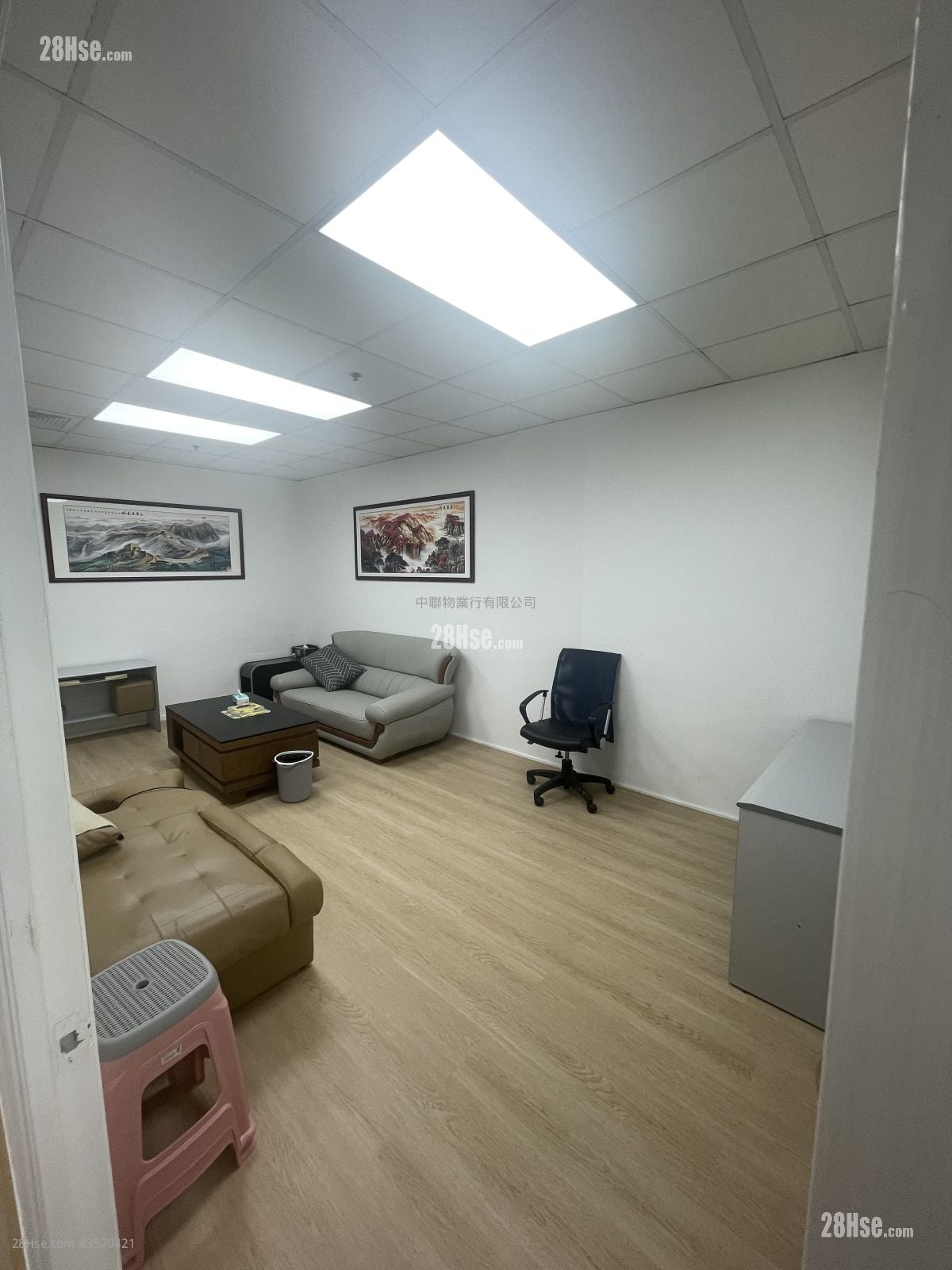 新贸中心 租盘 1 厕所 782 平方尺