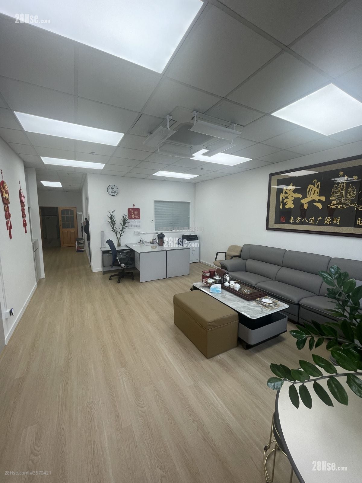 新贸中心 租盘 1 厕所 782 平方尺