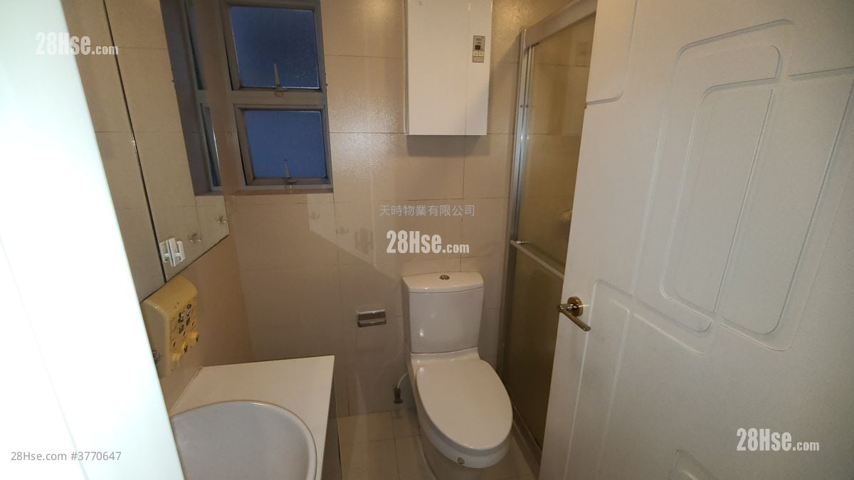 Island Place Sell 3 Bedrooms , 2 Bathrooms 788 ft²