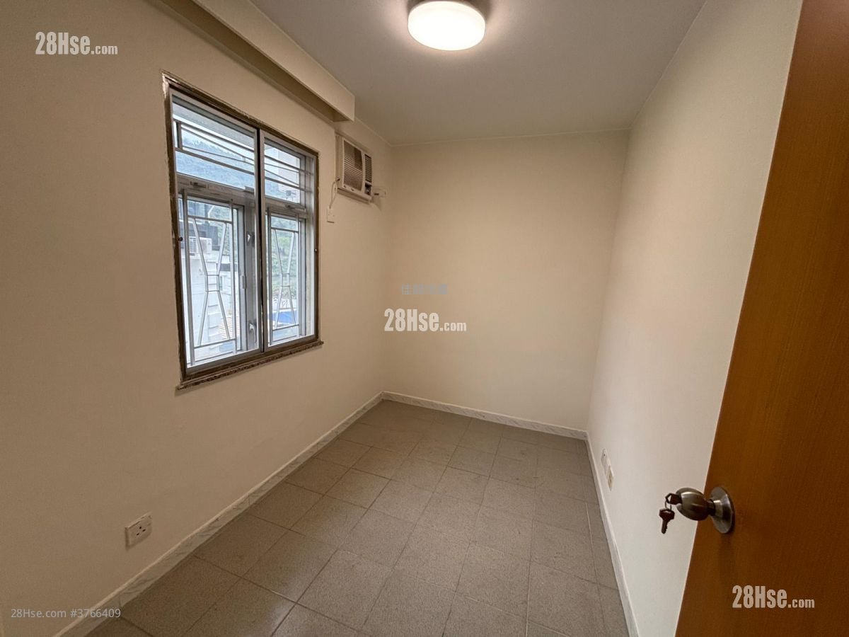 Village Rental 3 Bedrooms , 1 Bathroom