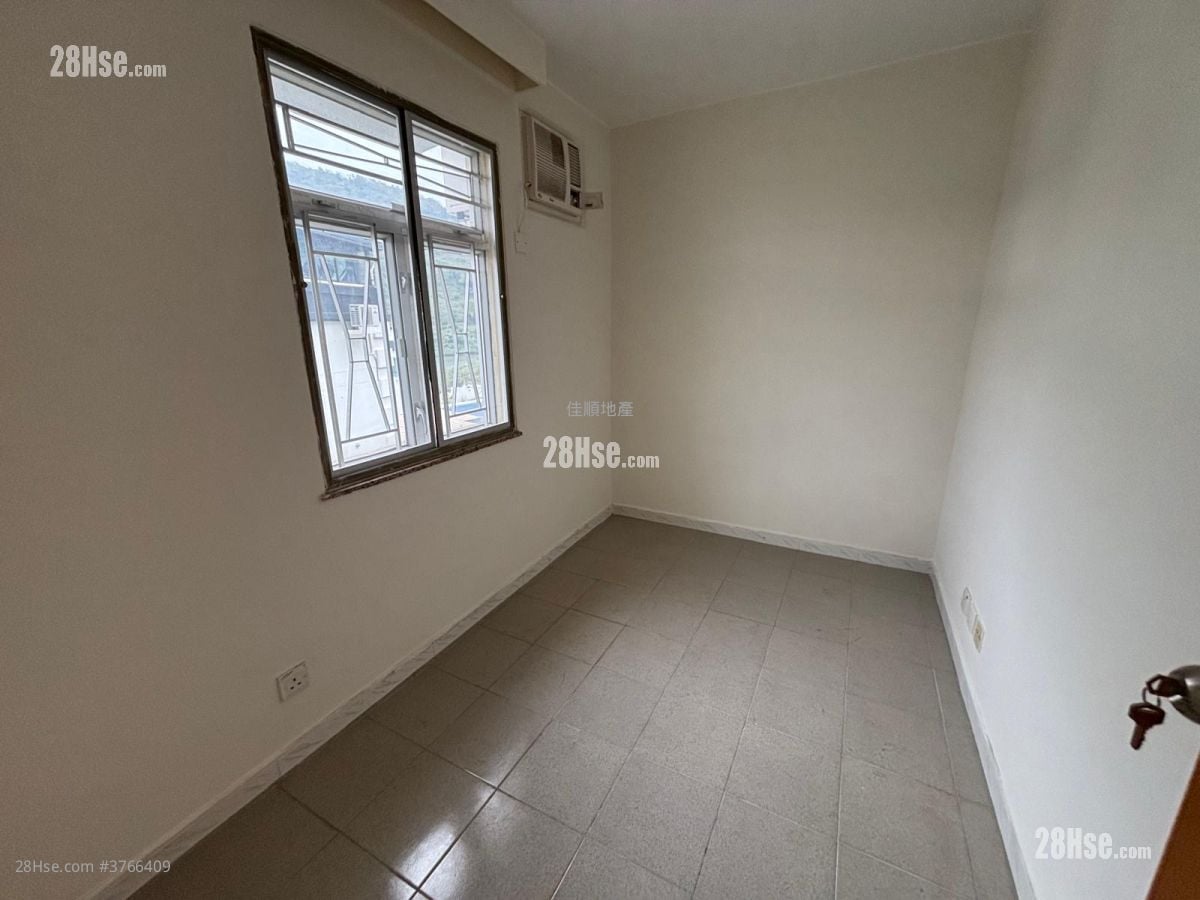 Village Rental 3 Bedrooms , 1 Bathroom