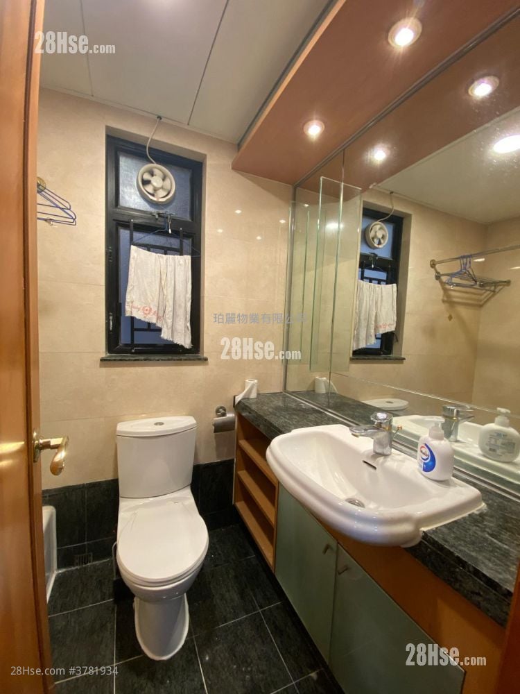 Park Island Sell 2 Bedrooms , 1 Bathroom 537 ft²