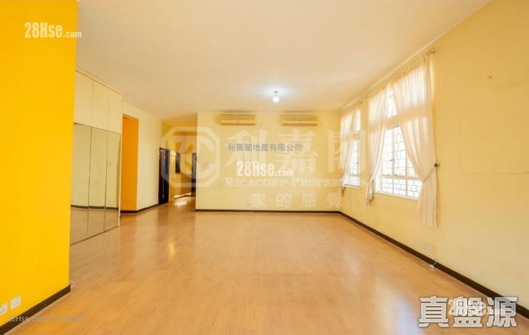 可以居 售盘 3 房 , 3 浴室 1,677 平方尺